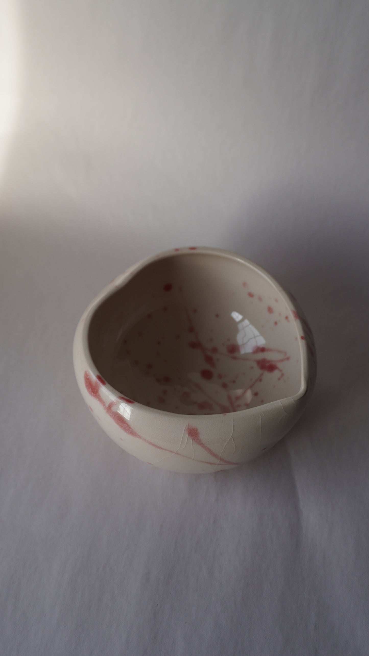 SPLATTER RED HEART MATCHA BOWL