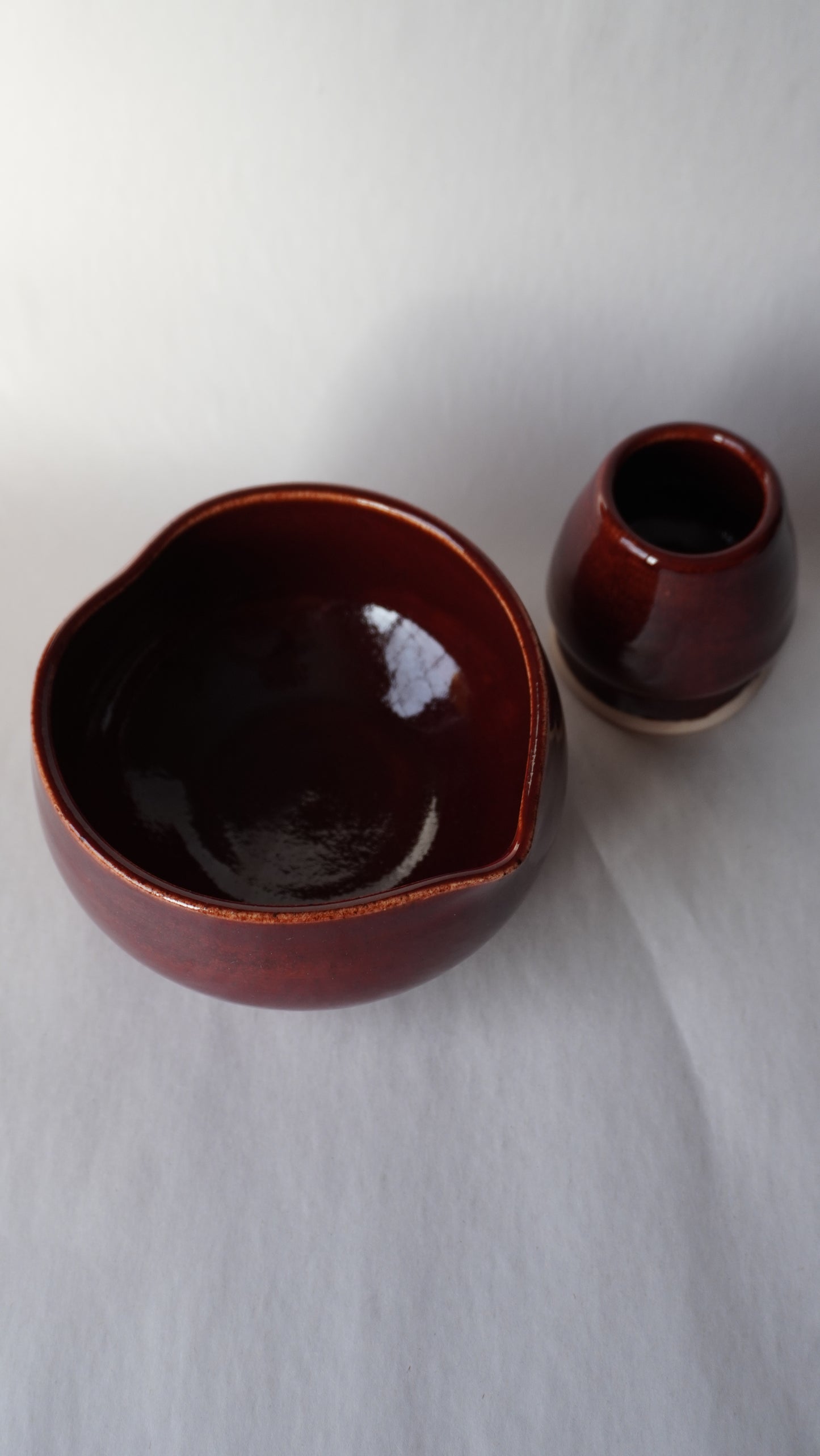 DARK RED HEART MATCHA BOWL