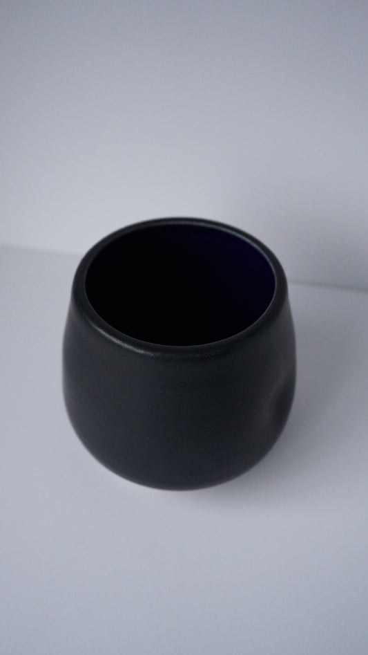 BLACK & COBALT BLUE THUMB CUP